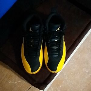 Jordans 12s Size 8 1/2